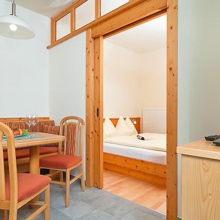 Hubertushof Hotel Latschach ober dem Faakersee Екстериор снимка