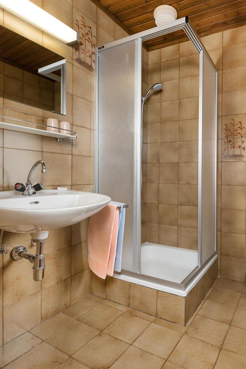 Hubertushof Hotel Latschach ober dem Faakersee Екстериор снимка