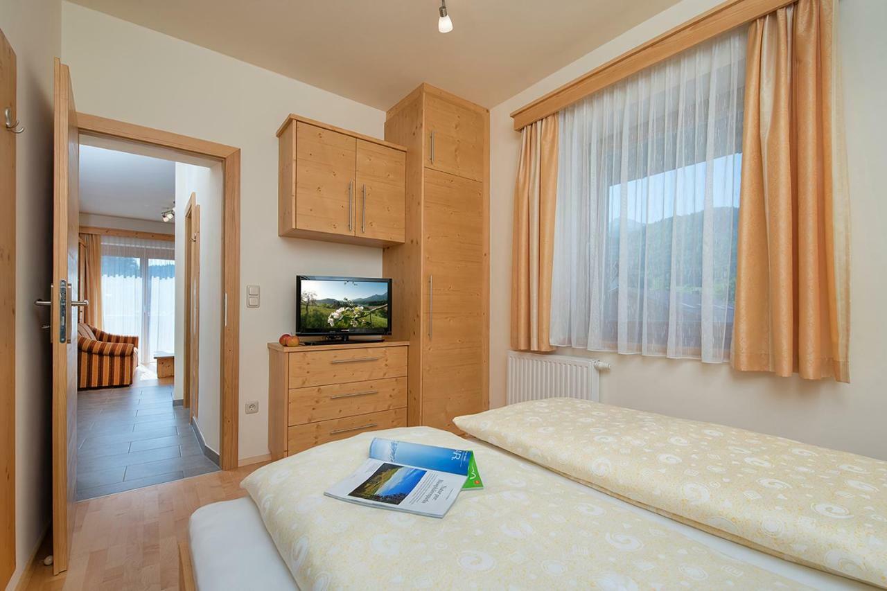 Hubertushof Hotel Latschach ober dem Faakersee Екстериор снимка